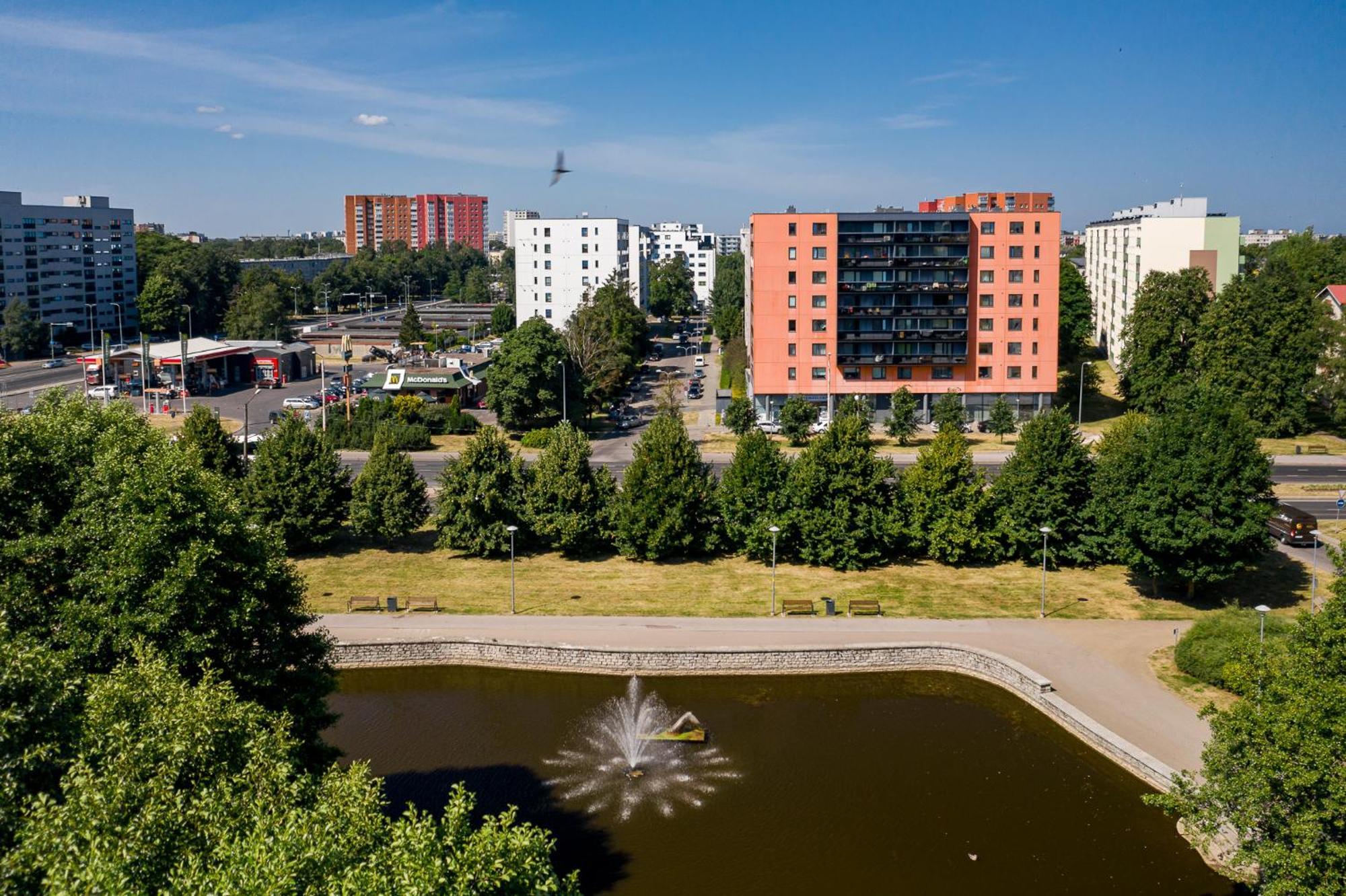 Апартаменты Orange Sipelga Balcony & Free Parking Таллин Экстерьер фото